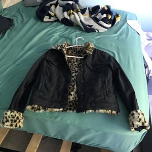 Forever 21 black leopard print-trim jacket